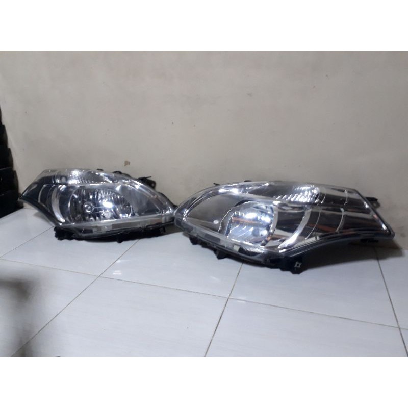 Lampu depan Suzuki Ertiga 2012-14