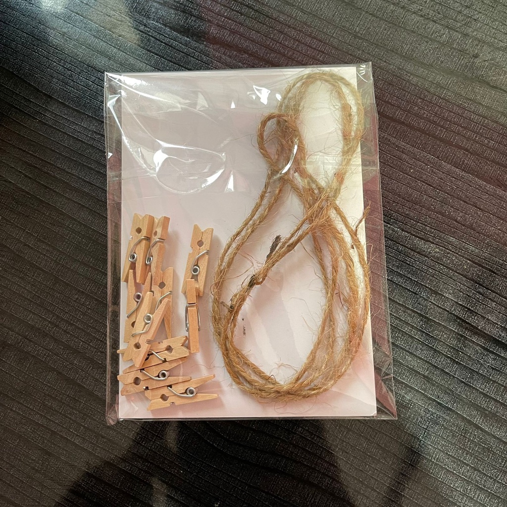 WOODEN CLIP UNTUK PAJANGAN FOTO DINDING Kawaiifuku by sarahainkhansa