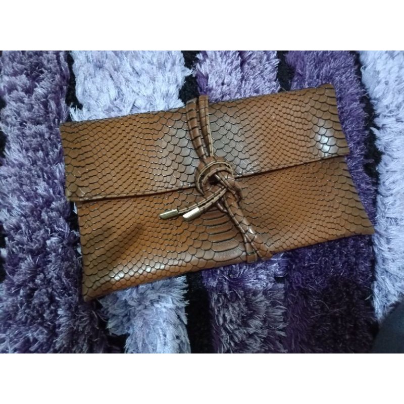 Clutch motif kulit ular (preloved)