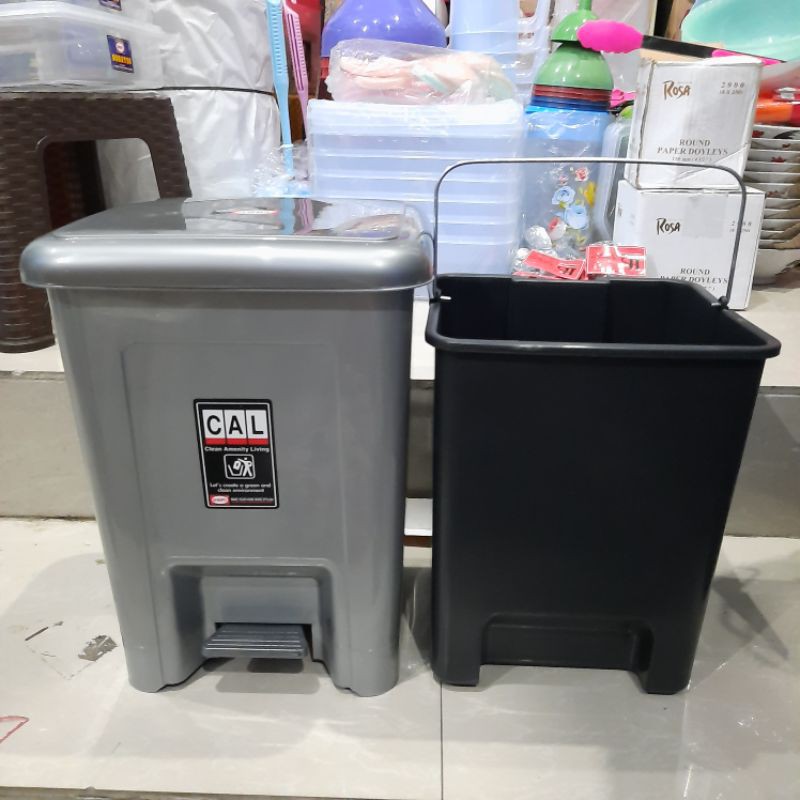 Tempat Sampah Injak 10 Liter Kotak Shinpo 710