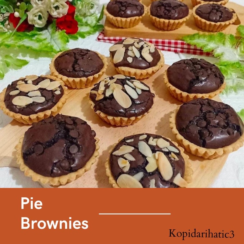 

PIE BROWNIES DENGAN BERABAGAI TOPPING