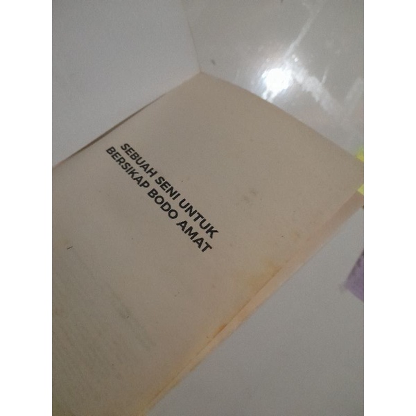 

SEBUA-SENI-UNTUK-BERKATA-BODO-AMAT