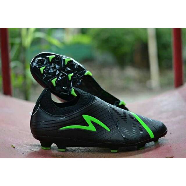 Sepatu specs accelerator slaz elite fg black green