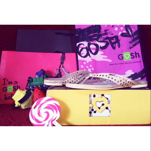 gosh sandal jepit beige preloved