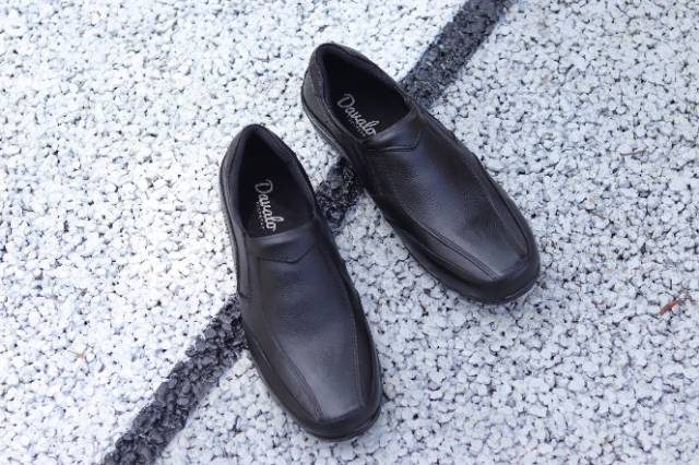 Sepatu Pantofel Pria Kulit Sapi asli Model Slip on Casual Santai formal kerja Kasual kantor