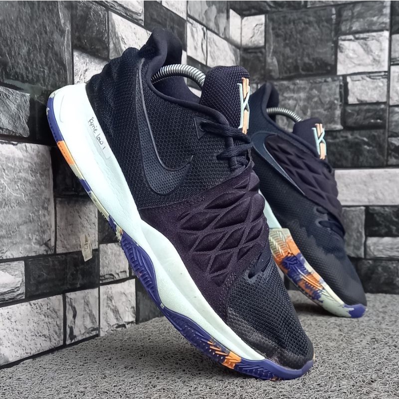 N1KE KYRIE LOW EP DARK OBSIDIAN Second / Size 42