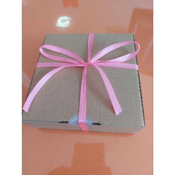 

Kotak Hadiah Ulang Tahun (tidak termasuk minigold)