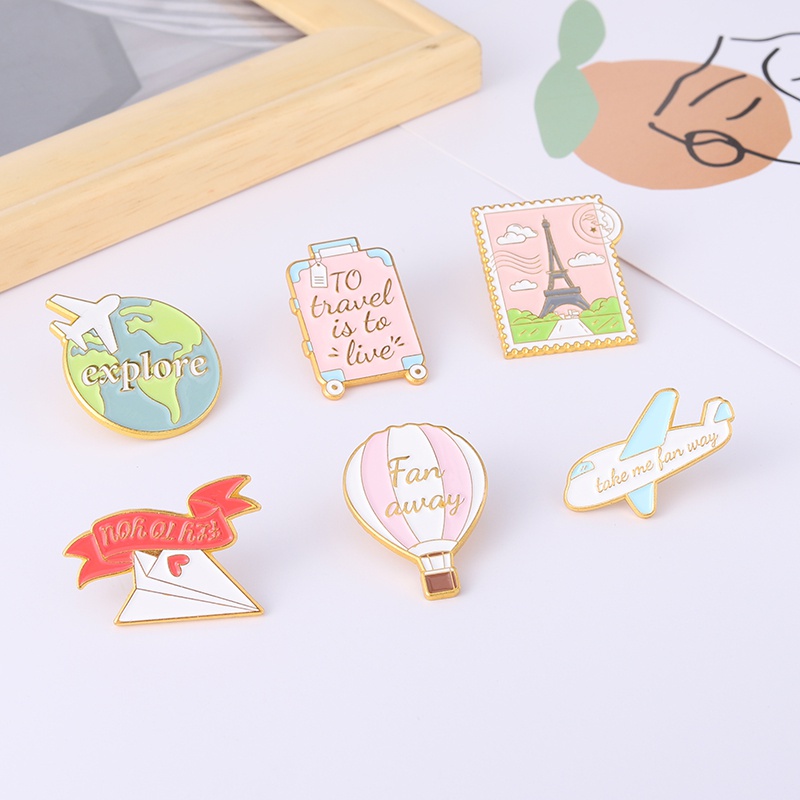 Bros Pin Enamel Desain Kartun Travel Bahan Metal Untuk Hadiah