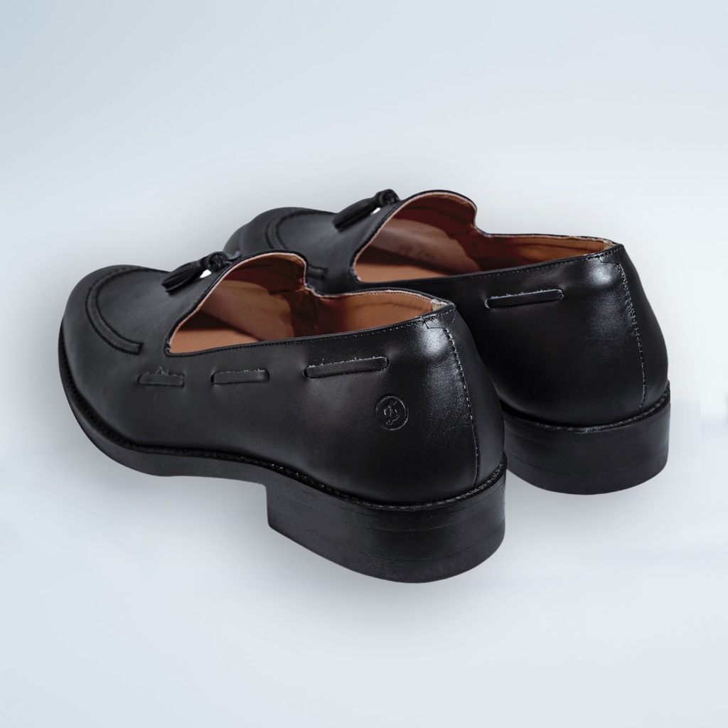 LEVANTE (KULIT ASLI) |ManNeedMe x Zapato| Sepatu Loafers Pria Formal ORIGINAL PREMIUM
