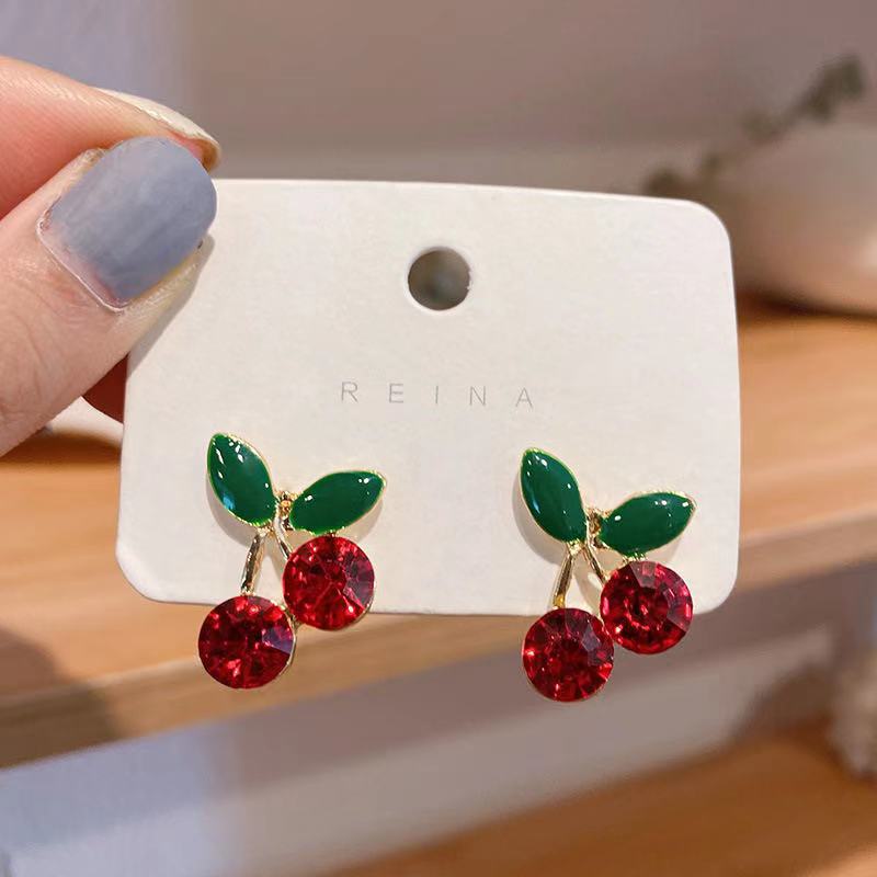 Gaya Korea sterling silver jarum musim panas merah gaya baru kecil cherry elegan manis anting-anting