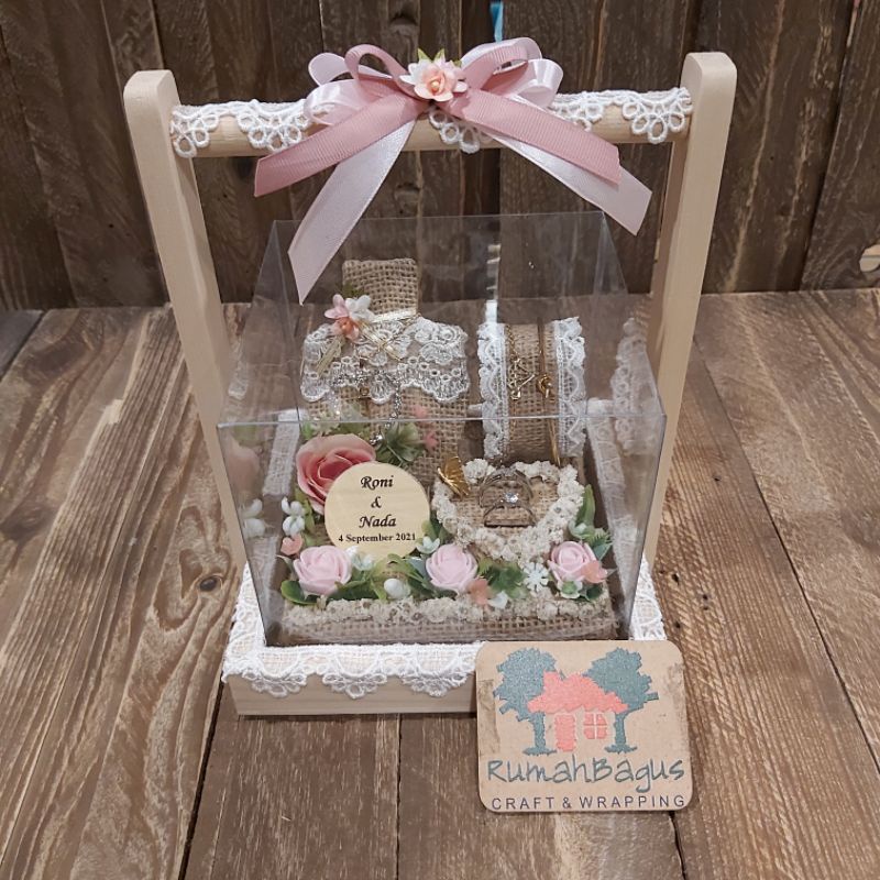 Kotak mahar perhiasan vintage