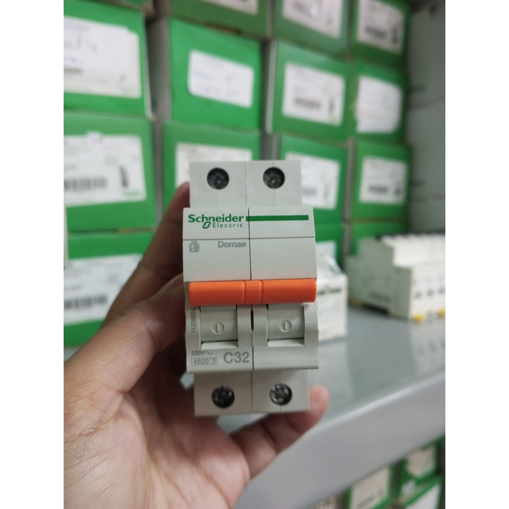 MCB DOMAE 2P 32A 4,5kA Schneider ORI