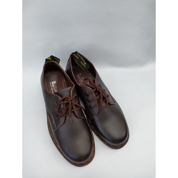 Sepatu Pormal Kulit Asli Unisex Model Dr.Martens