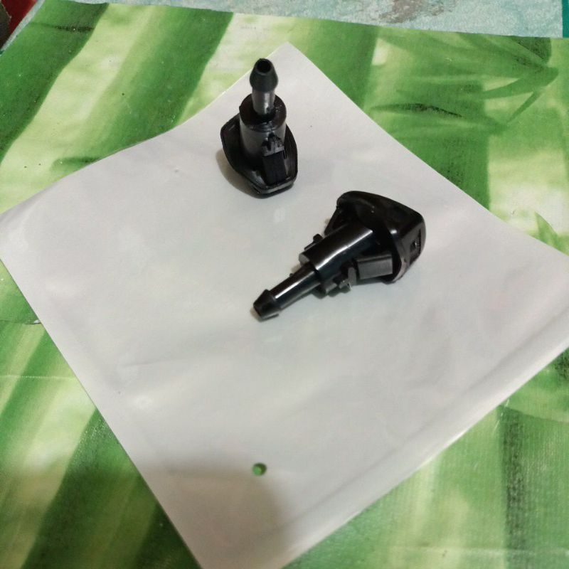 NOZZEL AIR WIPER CHRYSLER PT CRUISER SEBRING CHRYSLER 300