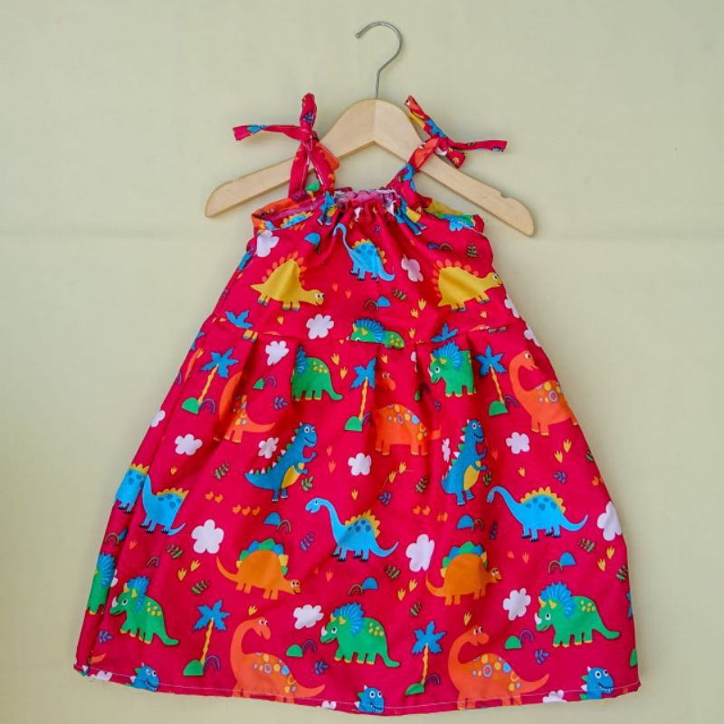 Dres anak tali kerut