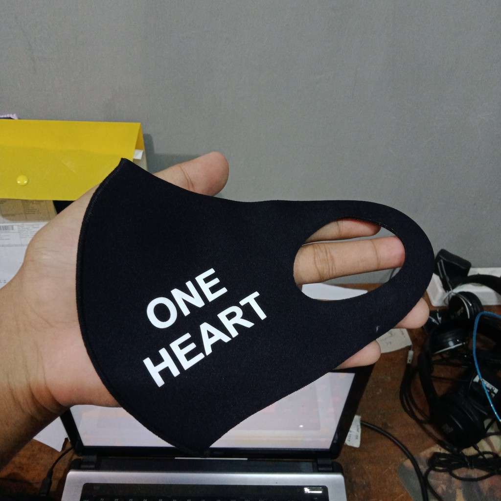 Masker Scuba Custom Nama Sablon Keren Request Kpop Korea Anti Debu Tulisan Kata Non Medis Cuci Shopee Indonesia