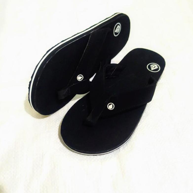 sandal logo sablon jepit volcom pria model sablon tali embos terbaru (KODE 6229)