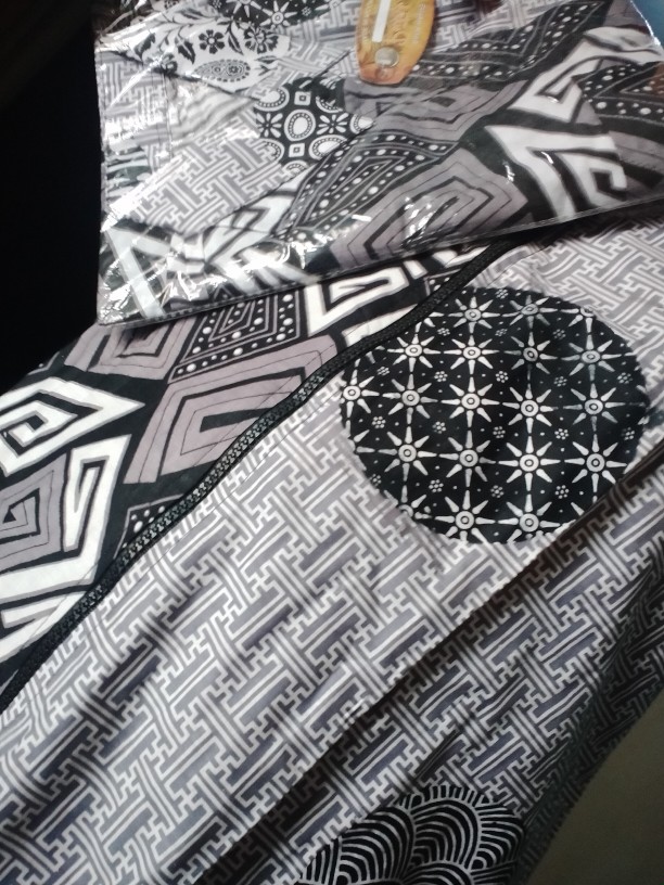 Ada Jumbo Tunik Seling Zipper Mono Batik Modern Kantor Monochrome Seragaman Kerja Mozaik Monokrom
