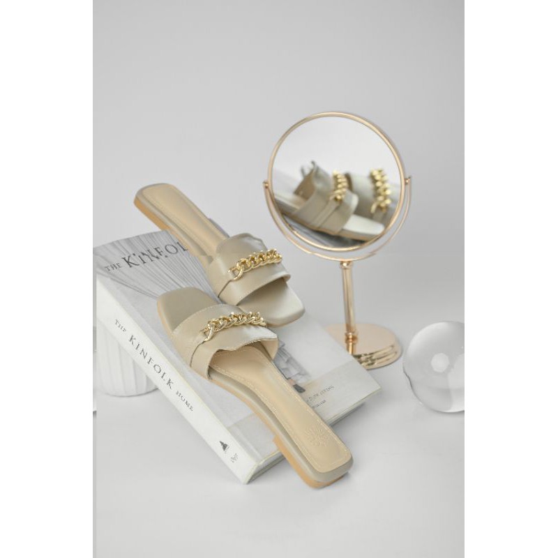 Arcelli Flat by Local.id