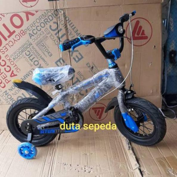 Banyak Dipakai.. Sepeda anak laki 12 inch ban besar umur 2,5 - 4 tahun