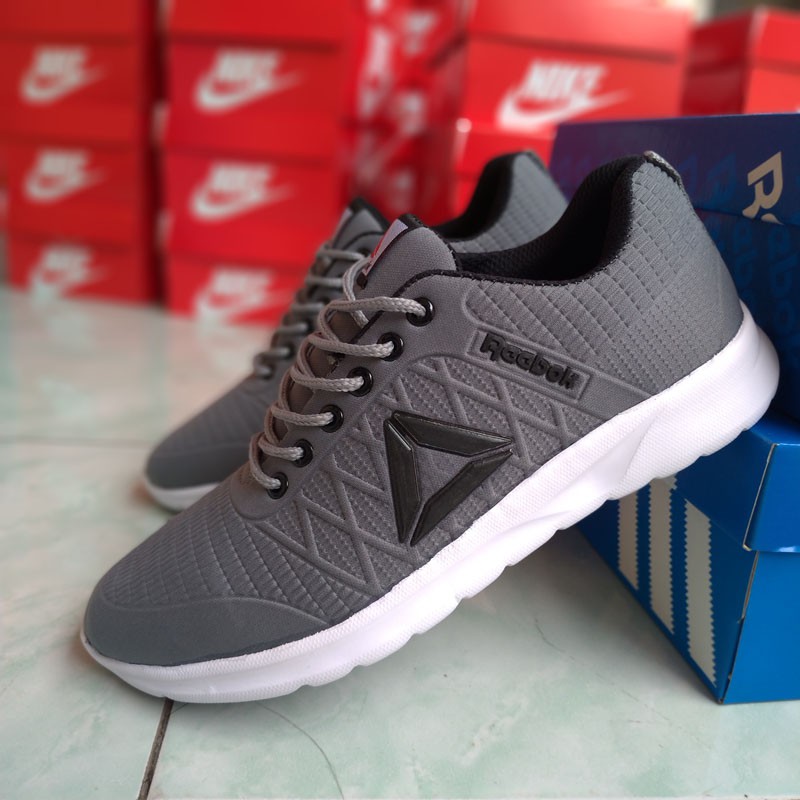  Sepatu  Olahraga Pria Reebok  Abu Hitam  Shopee Indonesia