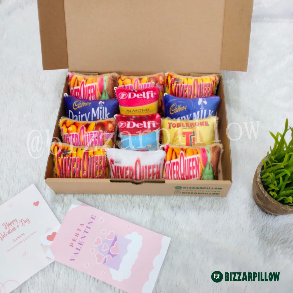 BIZZARPILLOW SOUVENIR GANTUNGAN KUNCI SNACK BZ172