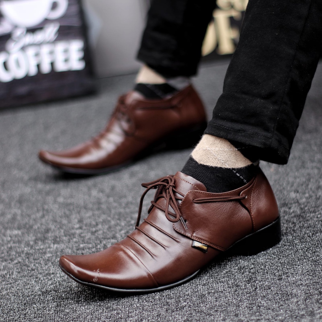 Sepatu Pantofel Hitam Kulit Asli Formal Kerja Kantor Pria Abraham Rempel Tali