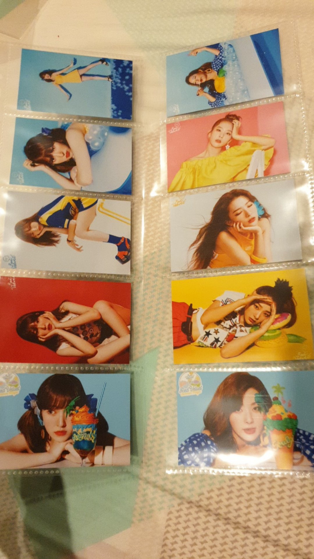 Red Velvet Magic Summer Photocard