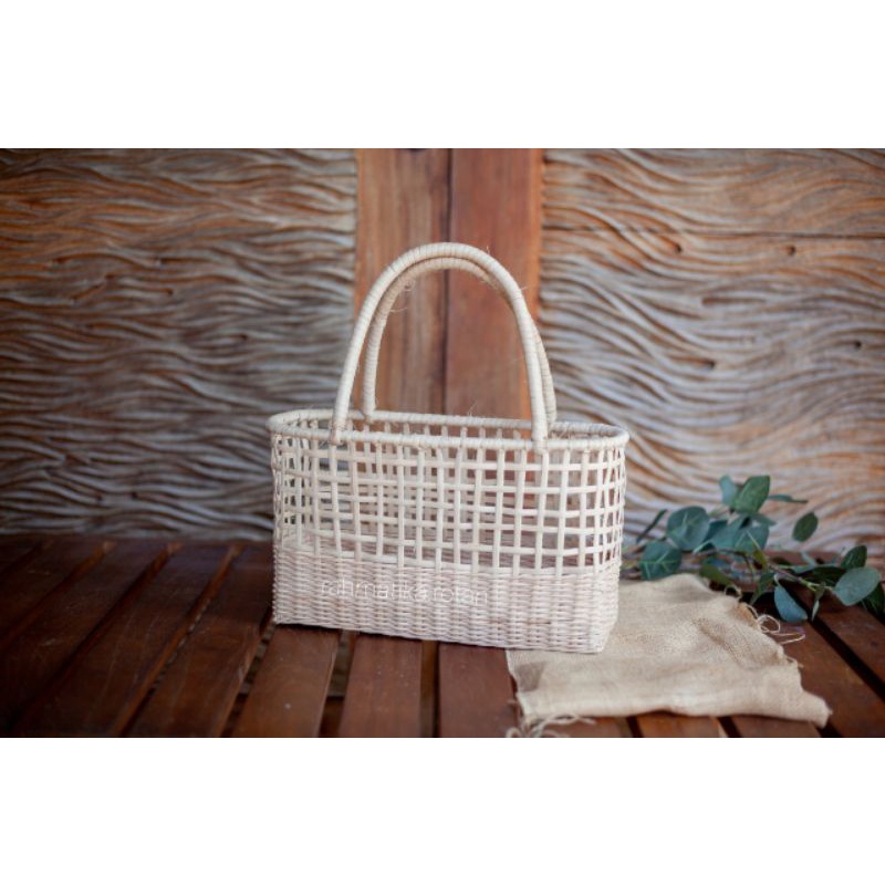 tas hampers rotan/tas keranjang rotan/tas wadah serbaguna