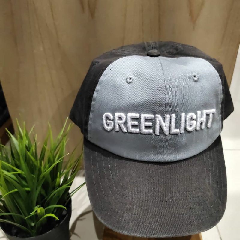 21012 Greenlight Topi original pria