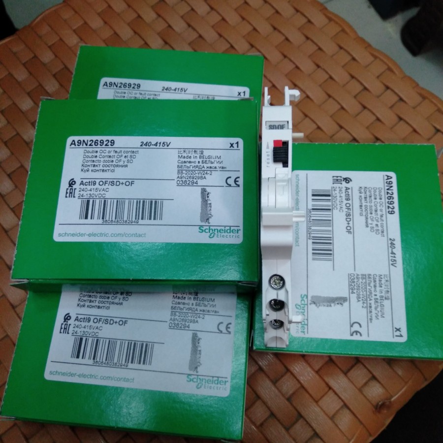 auxiliary mcb schneider a9n26924