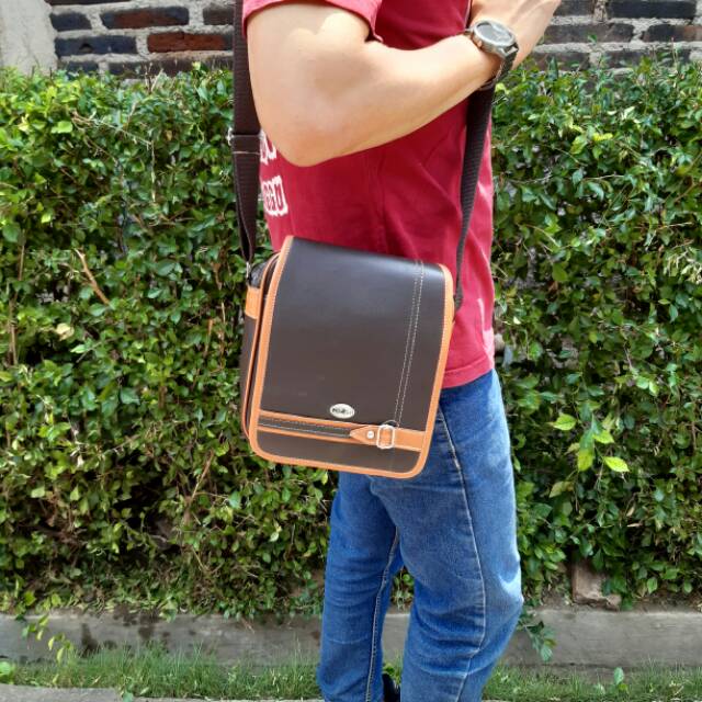 Tas selempang polo laki-laki