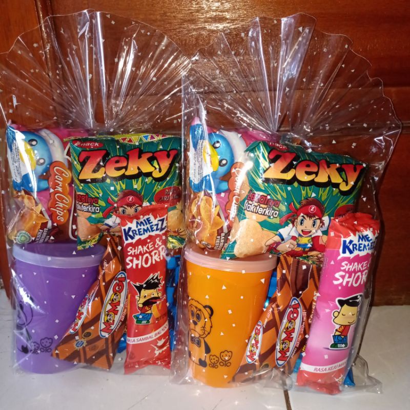 

Paket Snack Ulang Tahun isi Botol Minum Murah