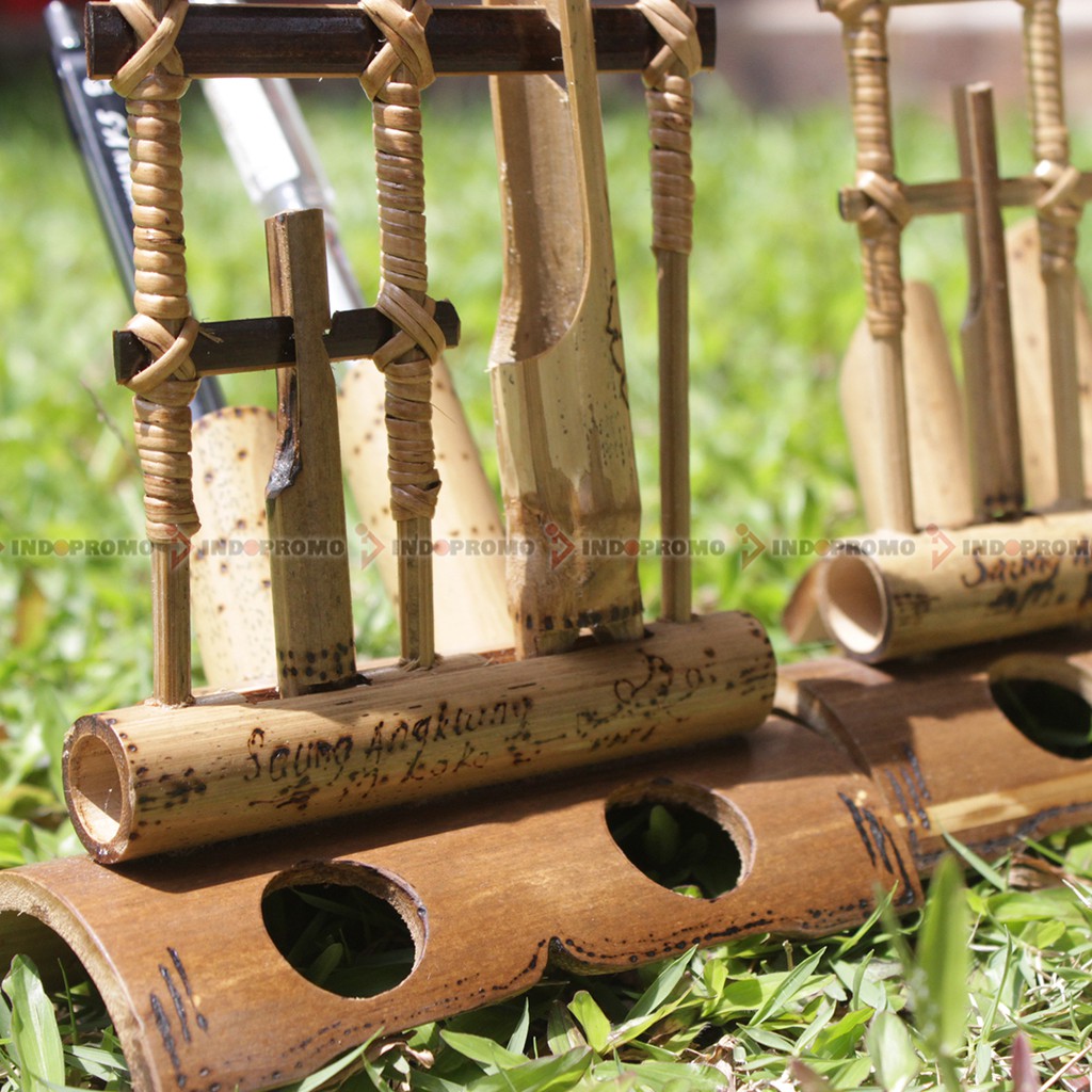 Hiasan Angklung Mini Tempat Alat Tulis