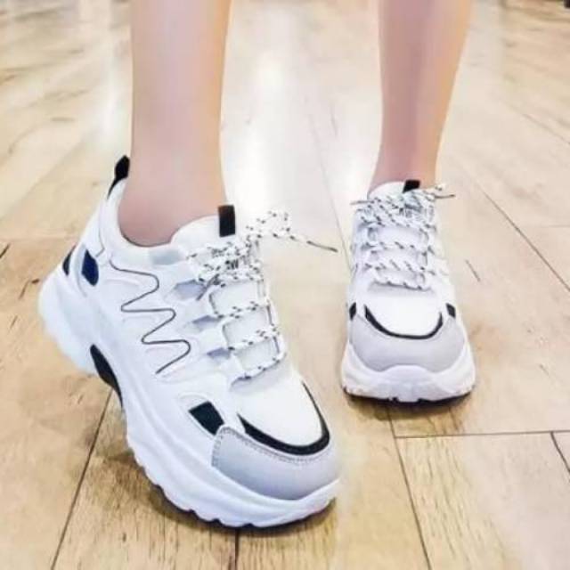 Sepatu Wanita /Sepatu Wanita Sneakers Sport/ Sepatu Wanita Model Korea Style 2022 Sepatu Sneakers Wa