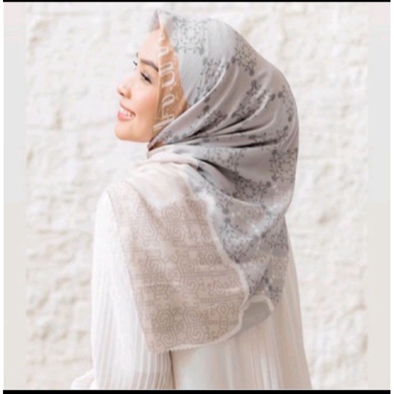 preloved kanaka scarf by Wearing klamby//preloved scarf monogram heaventlights pouch series