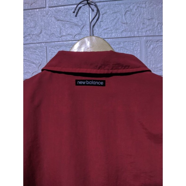 jaket new balance second