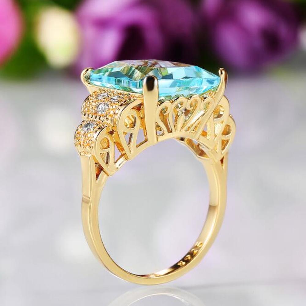 Cincin Emas Safir Aquamarine Mewah Pria Wanita Fashion Berlian Kristal Biru Muda Pertunangan Rings