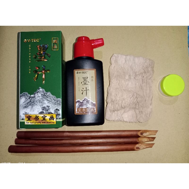 

Paket Lengkap Alat Kaligrafi ( Handam, Liqoh, Mihbar, Tinta V Tec)