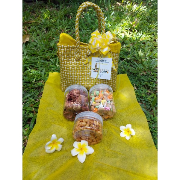 

Hamper Natal & Tahun Baru