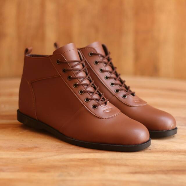 SEPATU PRIA CEVANY  FOOTWEAR