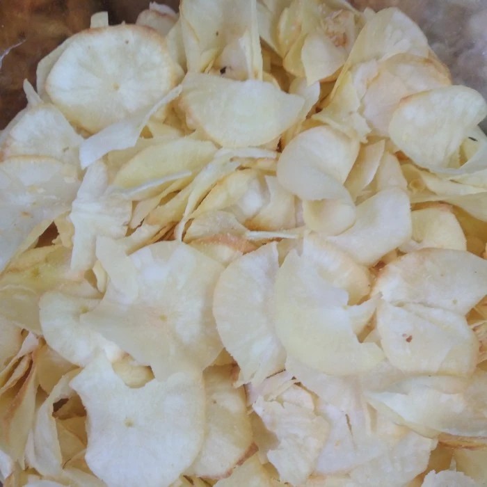 

KERIPIK SINGKONG KUSUKA RASA MANIS ASIN RENYAH DAN MANIS GURIH 100 GR