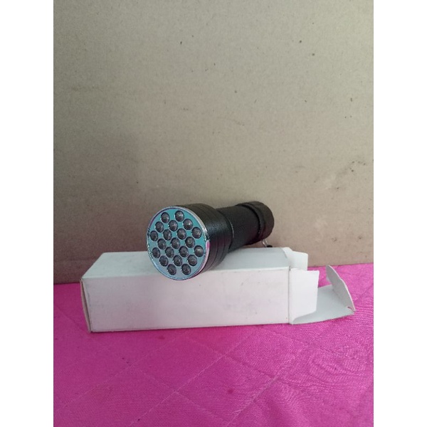 senter ultraviolet 21 mata LED batrei cas