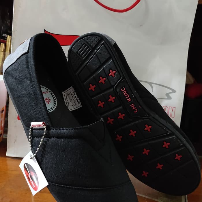 sepatu Kung Fu  Chi Kung original terbatas