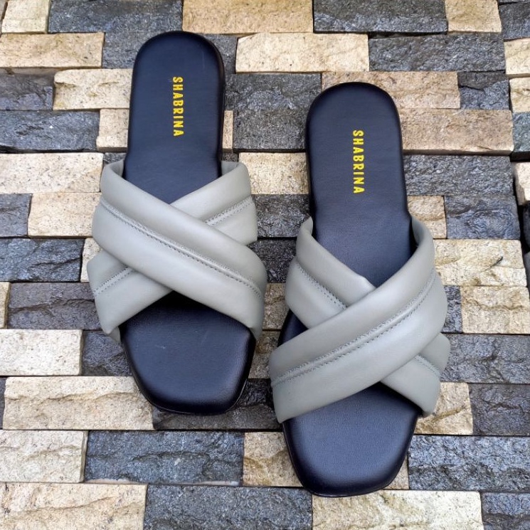 Shabrina Davira Gray Sepatu Big Size Jumbo 41-45