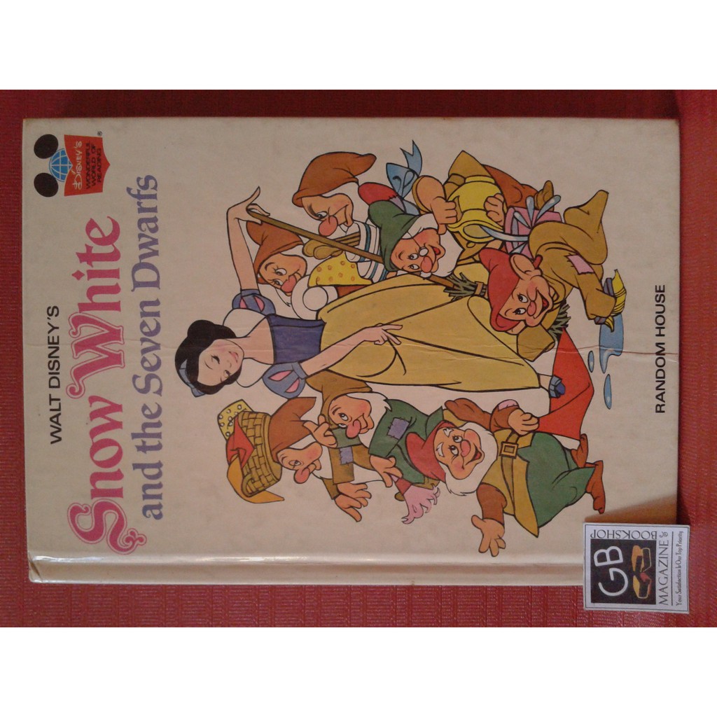 

Walt Disney's Snow White and the Seven Dwarfs (Hardcover)