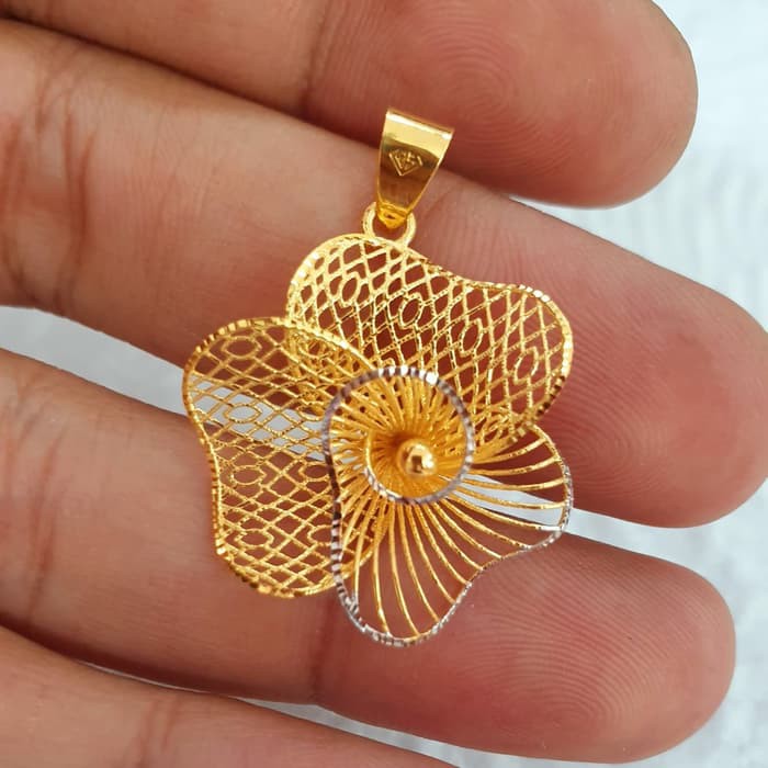 liontin bunga ubs emas 70% 700 70 %