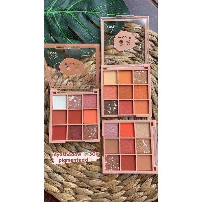 Kiss Beauty eyeshadow palette