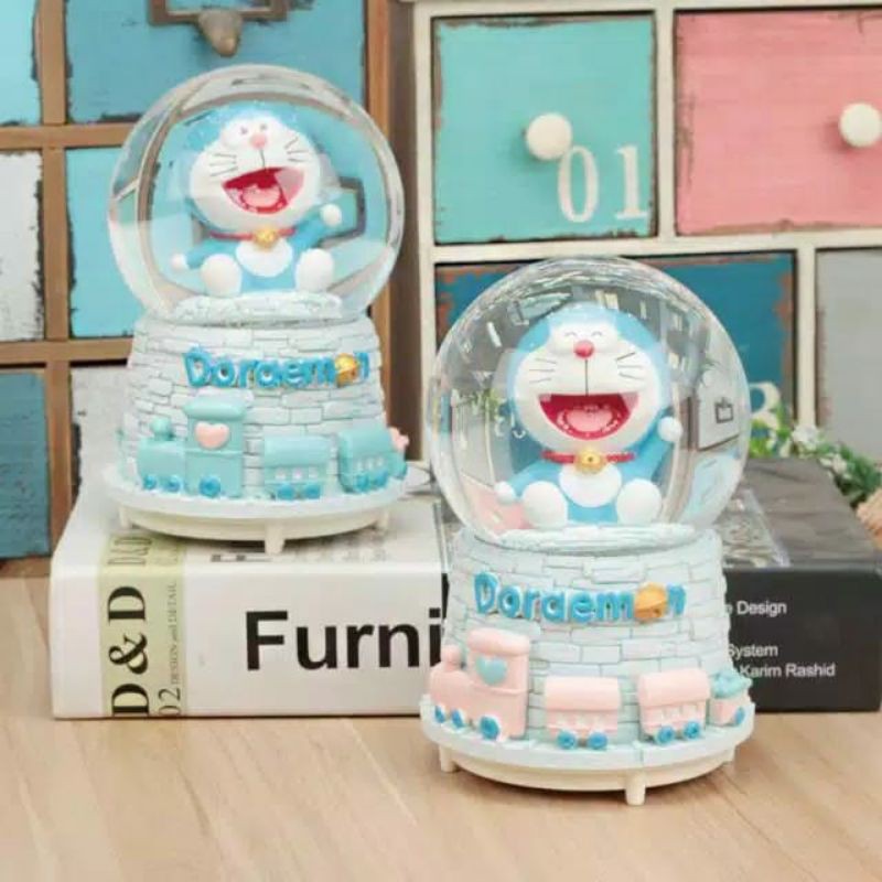 Kotak Musik JUMBO Snowball Doraemon Train Pajangan Lampu Kado Bola Kristal Salju Snow Globe Kereta