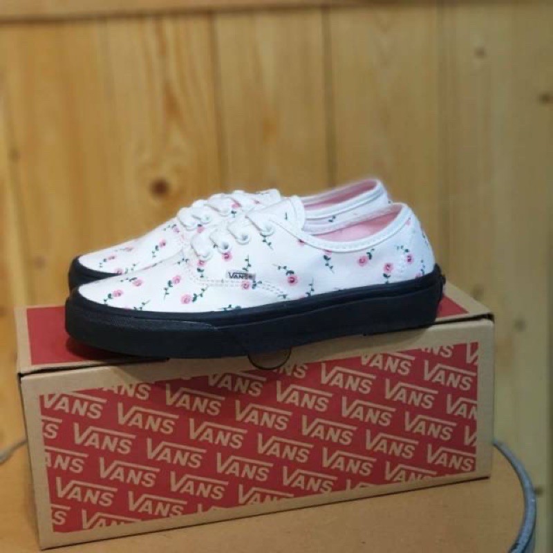 vans 23.5